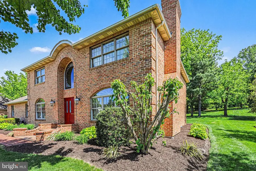 1366 Hickory Run Dr, Elizabethtown, PA 17022 - #2