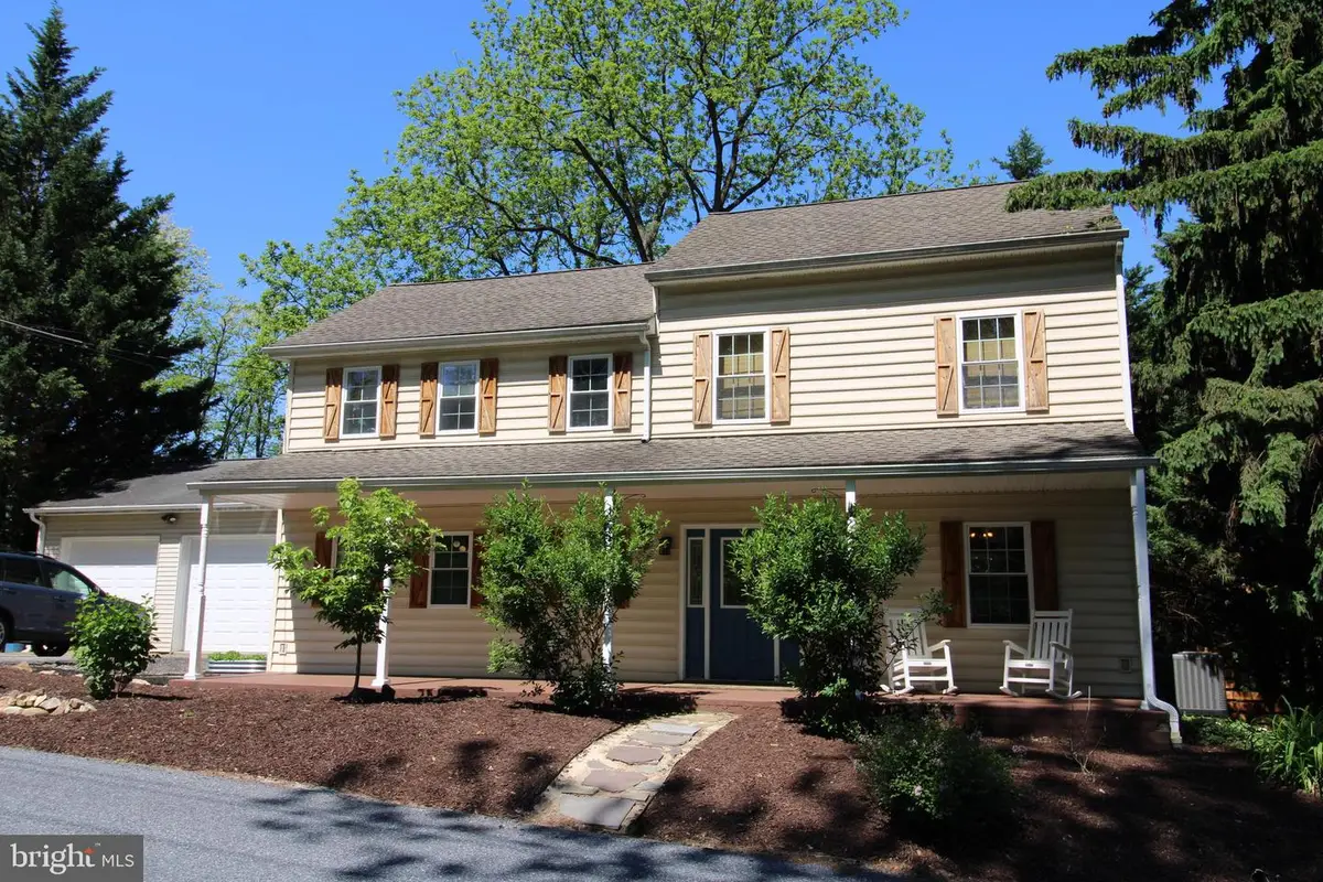 665 Hempfield Hill Rd, Columbia, PA 17512 - #1