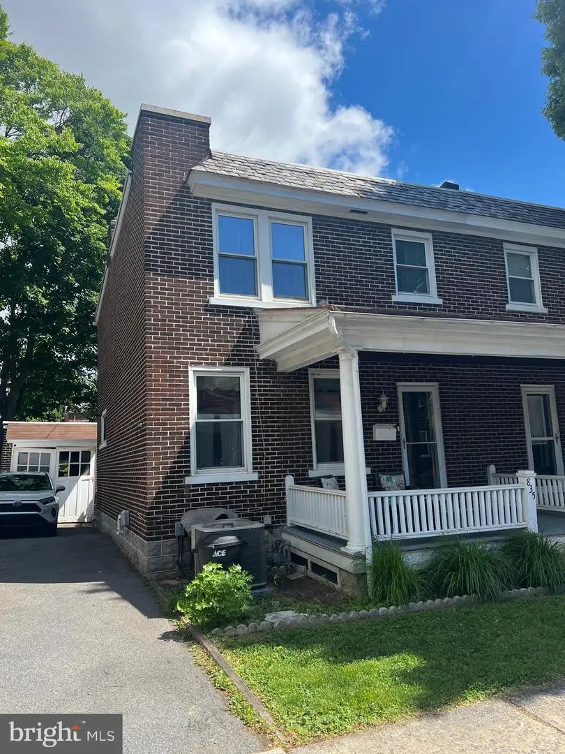 835 Ocean Ave, Lancaster, PA 17603 - #1