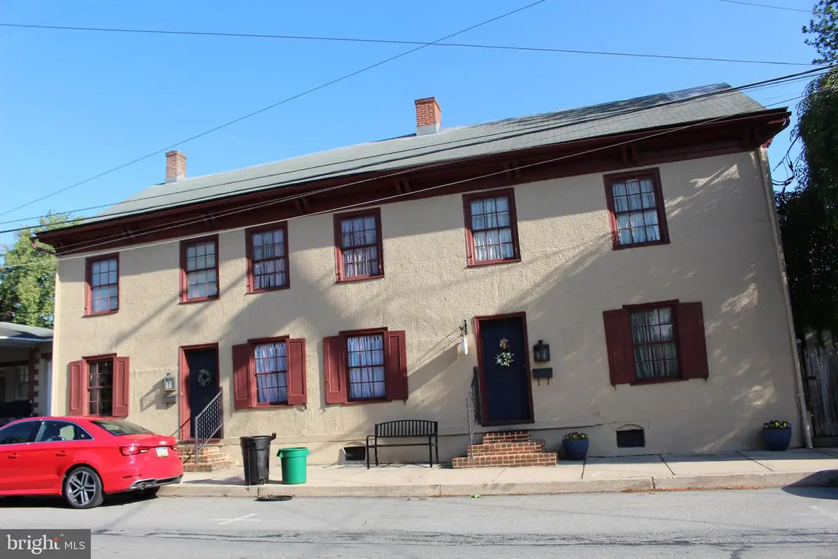 110-114 E Market St, Marietta, PA 17547 - #1