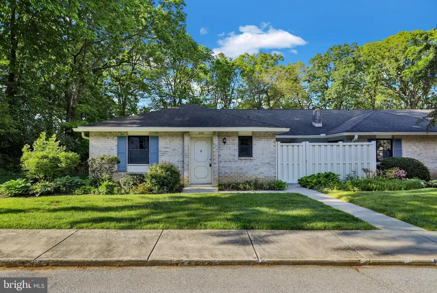 379 Valleybrook Dr, Lancaster, PA 17601 - #2