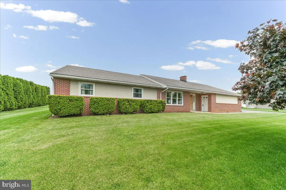 1009 Georgetown Rd, Paradise, PA 17562 - #1