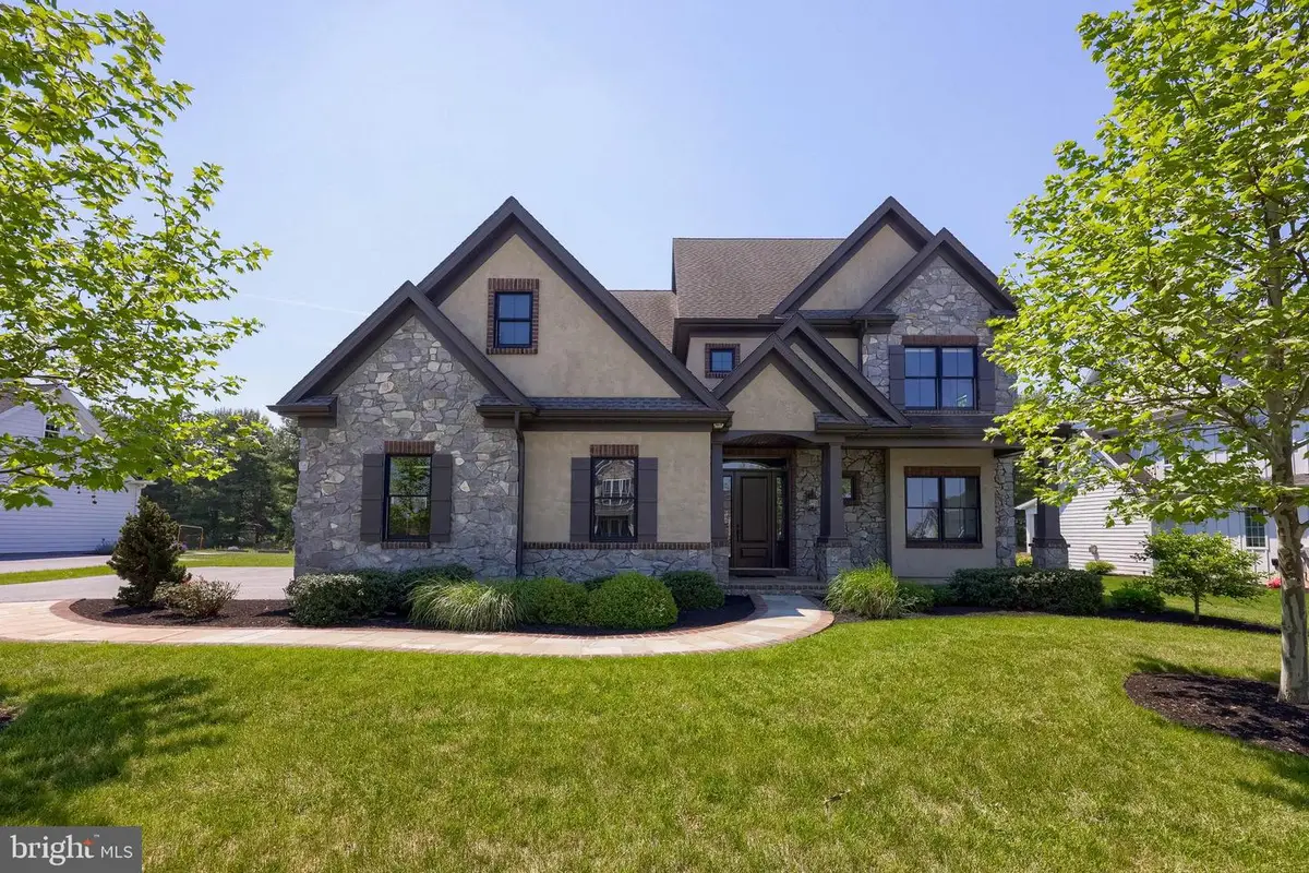 428 Southampton Dr, Lititz, PA 17543 - #1