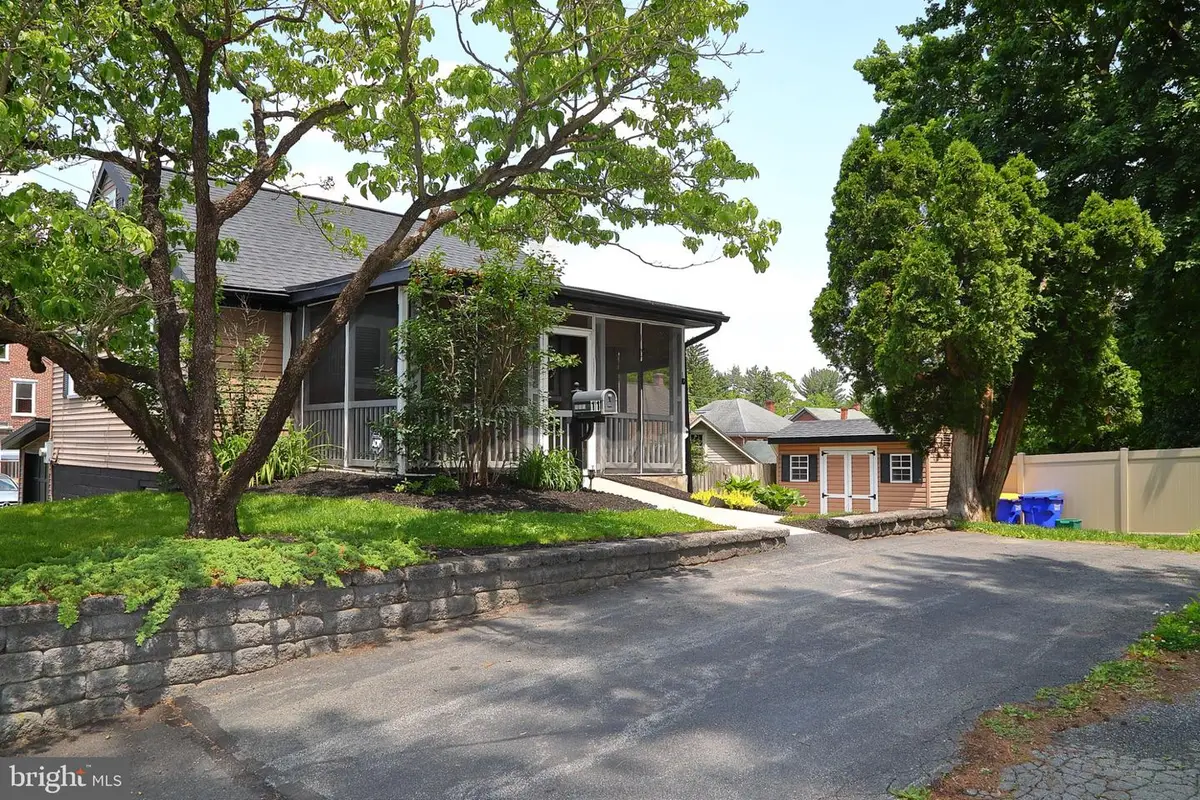 11 Duke St, Millersville, PA 17551 - #1