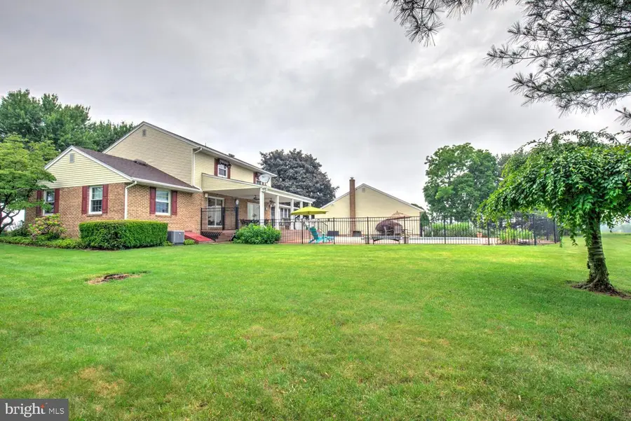 771 E Oregon Rd, Lititz, PA 17543 - #3