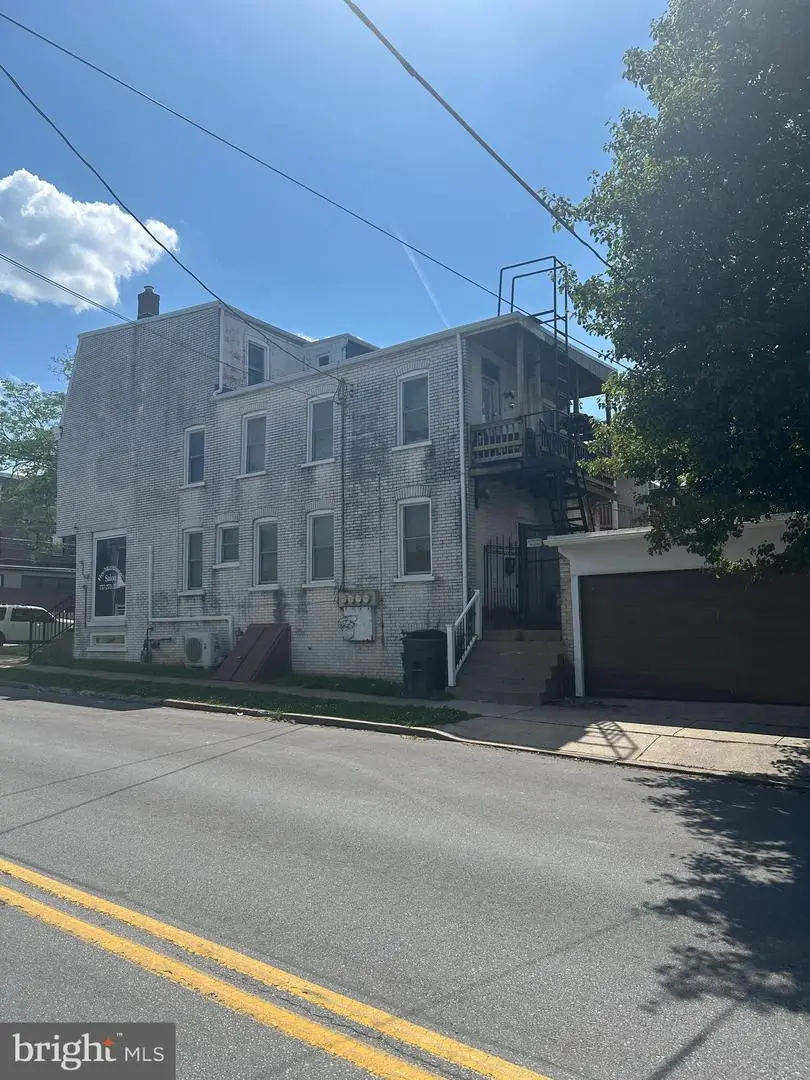 361 E Ross St, Lancaster, PA 17602 - #3