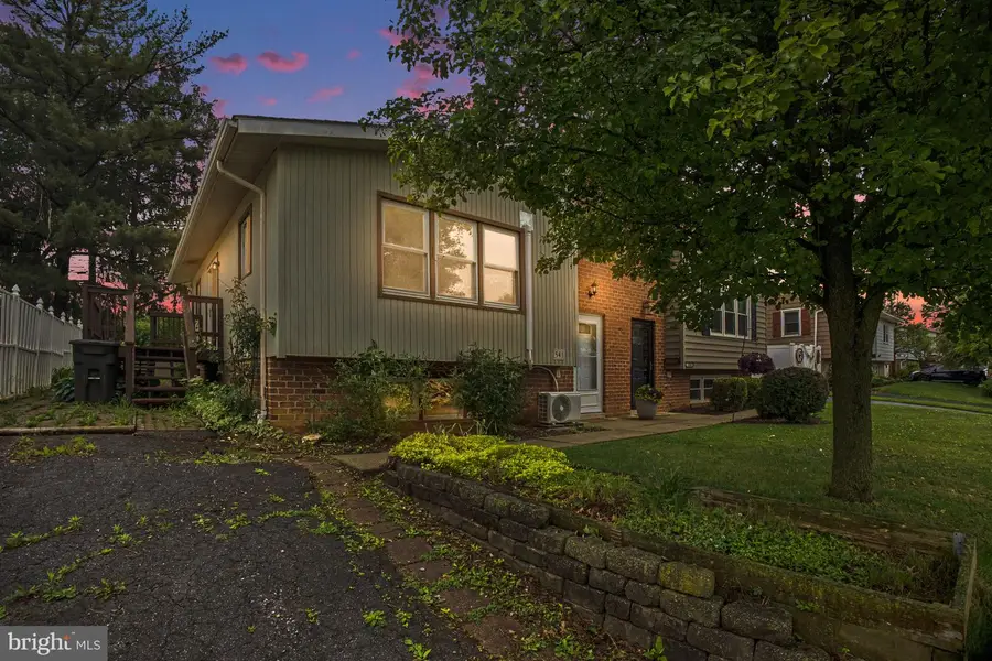 541 Golden St, Lititz, PA 17543 - #3