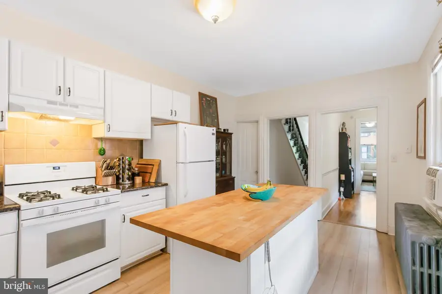 556 W Orange St, Lancaster, PA 17603 - #3