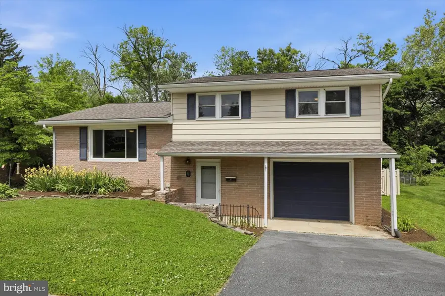 71 Circle Dr, Ephrata, PA 17522 - #3