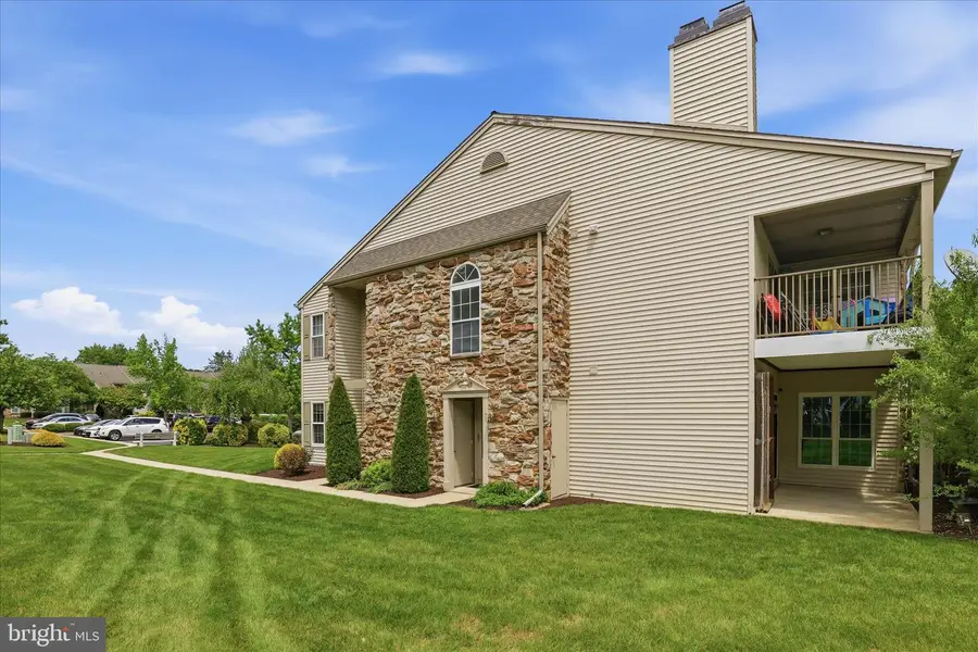 223 Greenview Dr, Lancaster, PA 17601 - #3