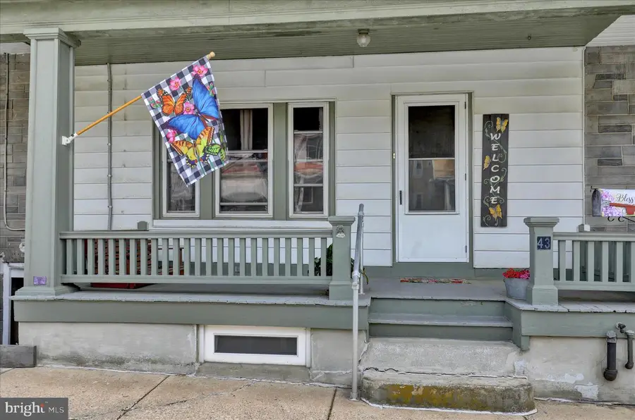 43 E Walnut St, Ephrata, PA 17522 - #2