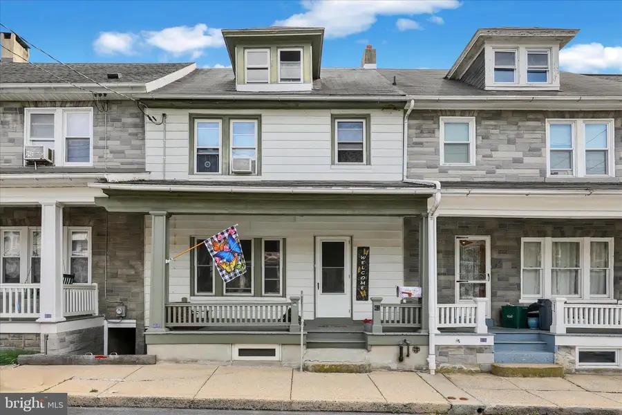 43 E Walnut St, Ephrata, PA 17522 - #3