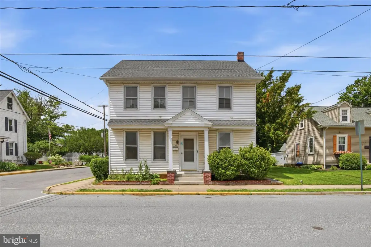 101 E Lincoln Ave, Lititz, PA 17543 - #1