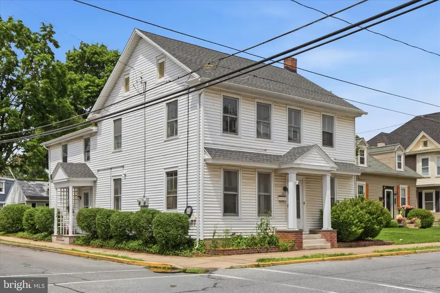 101 E Lincoln Ave, Lititz, PA 17543 - #3