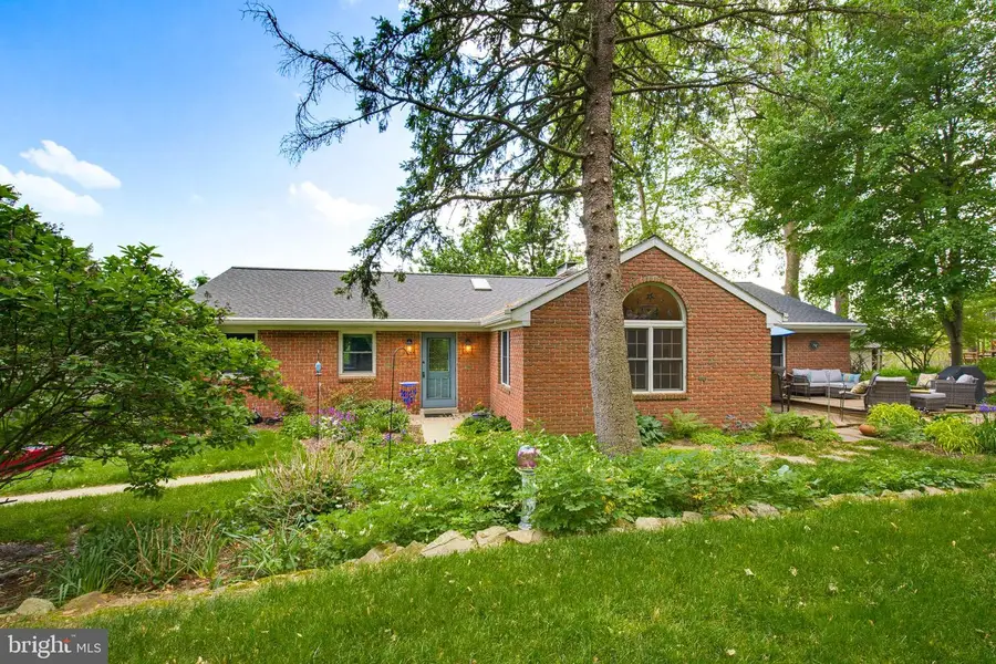 322 Hilltop Rd, Strasburg, PA 17579 - #2