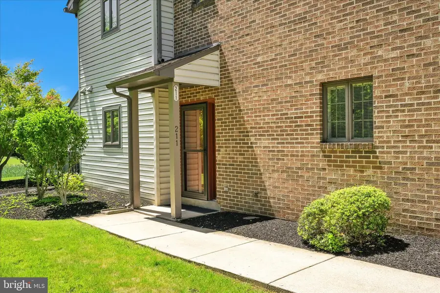 211 Black Oak Dr, Lancaster, PA 17602 - #3
