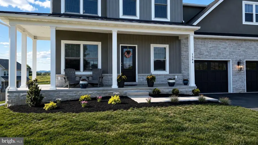 1584 Harrisburg Ave, Mount Joy, PA 17552 - #3