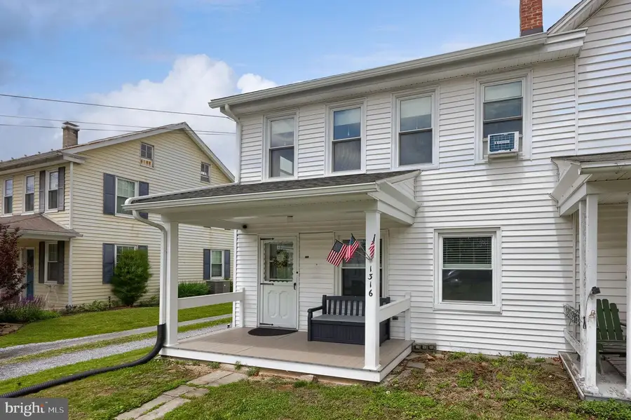 1316 Newport Rd, Manheim, PA 17545 - #3