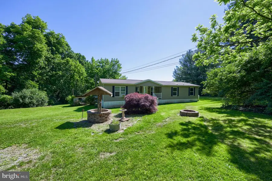 881 Camp Meeting Rd, East Earl, PA 17519 - #3