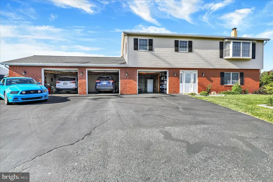 527 Ridgeview Rd S, Elizabethtown, PA 17022 - #3