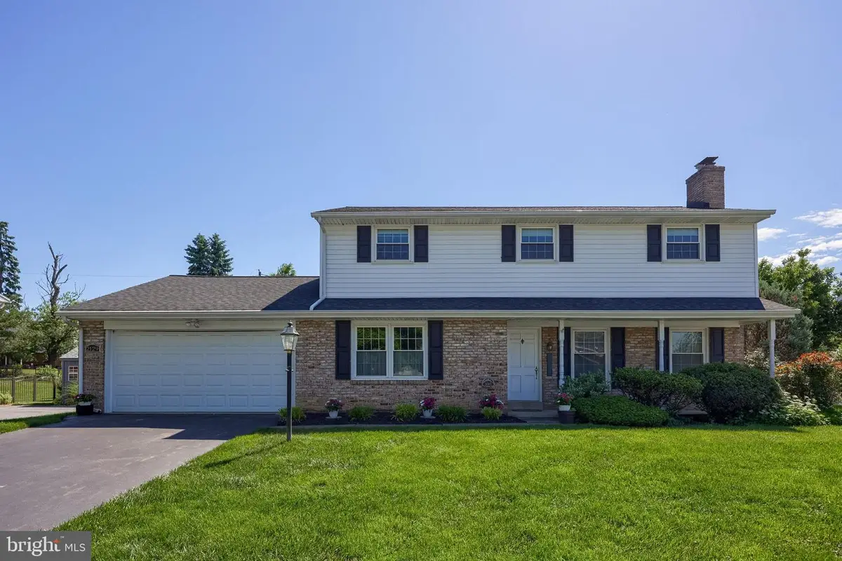 2129 Kentwood Dr, Lancaster, PA 17601 - #1