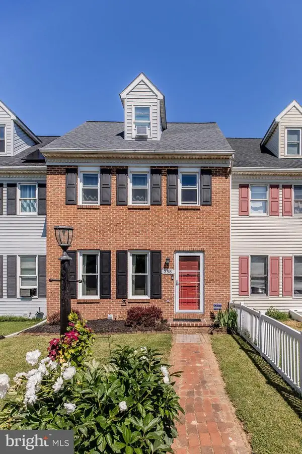 358 Cardinal Rd, LITITZ, PA 17543