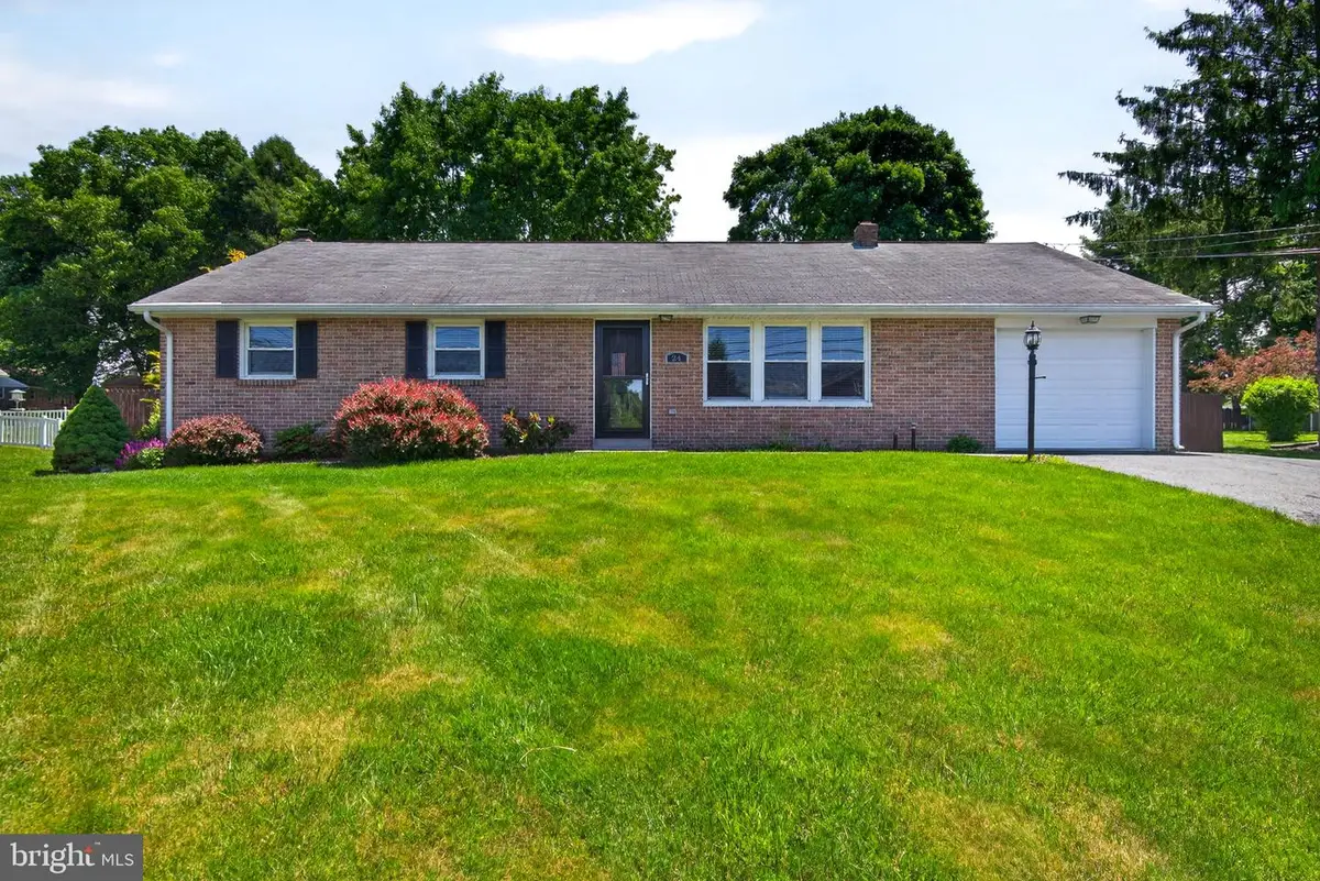 24 Snyder Hill Rd, Lititz, PA 17543 - #1