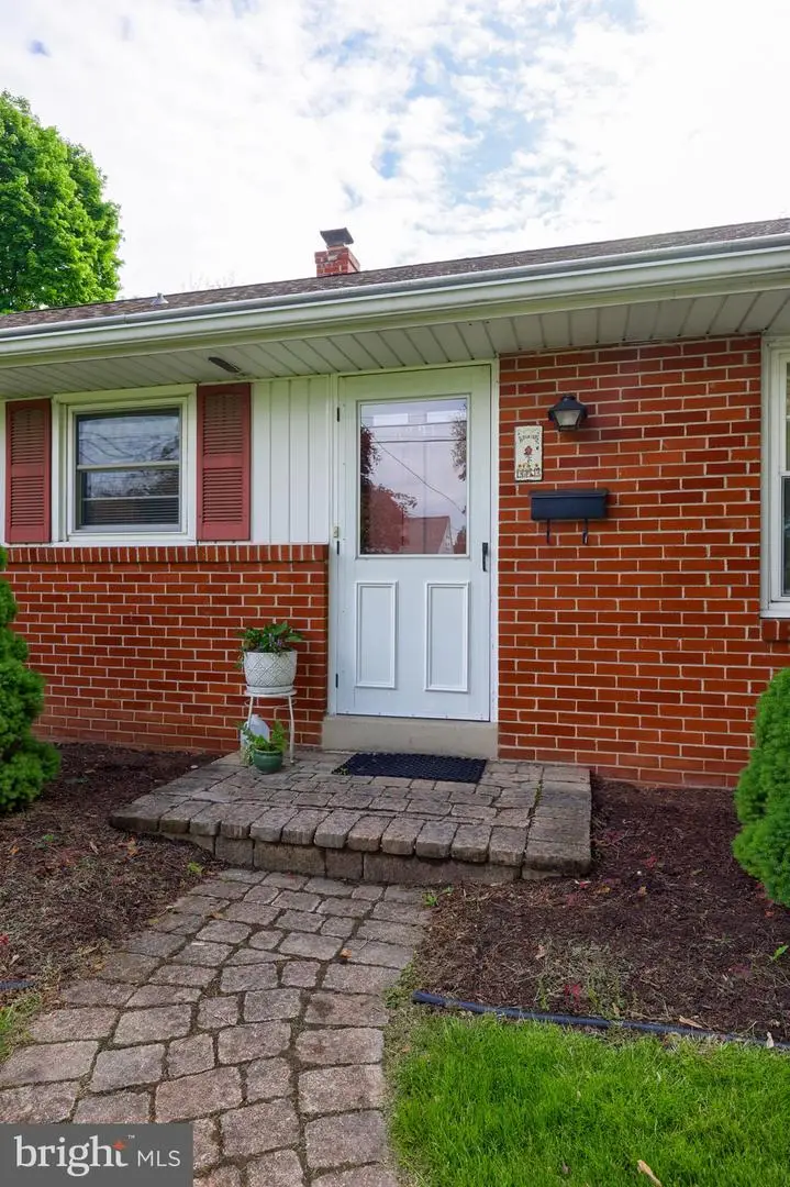 6291 Carpenter St, East Petersburg, PA 17520 - #2