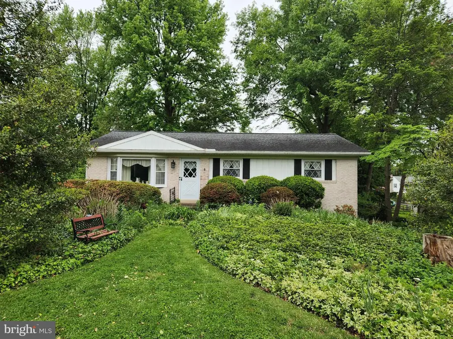 1519 Vista Rd, Lancaster, PA 17601 - #2