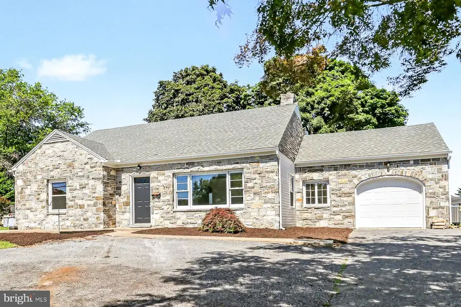 215 Millersville Rd, Lancaster, PA 17603 - #2