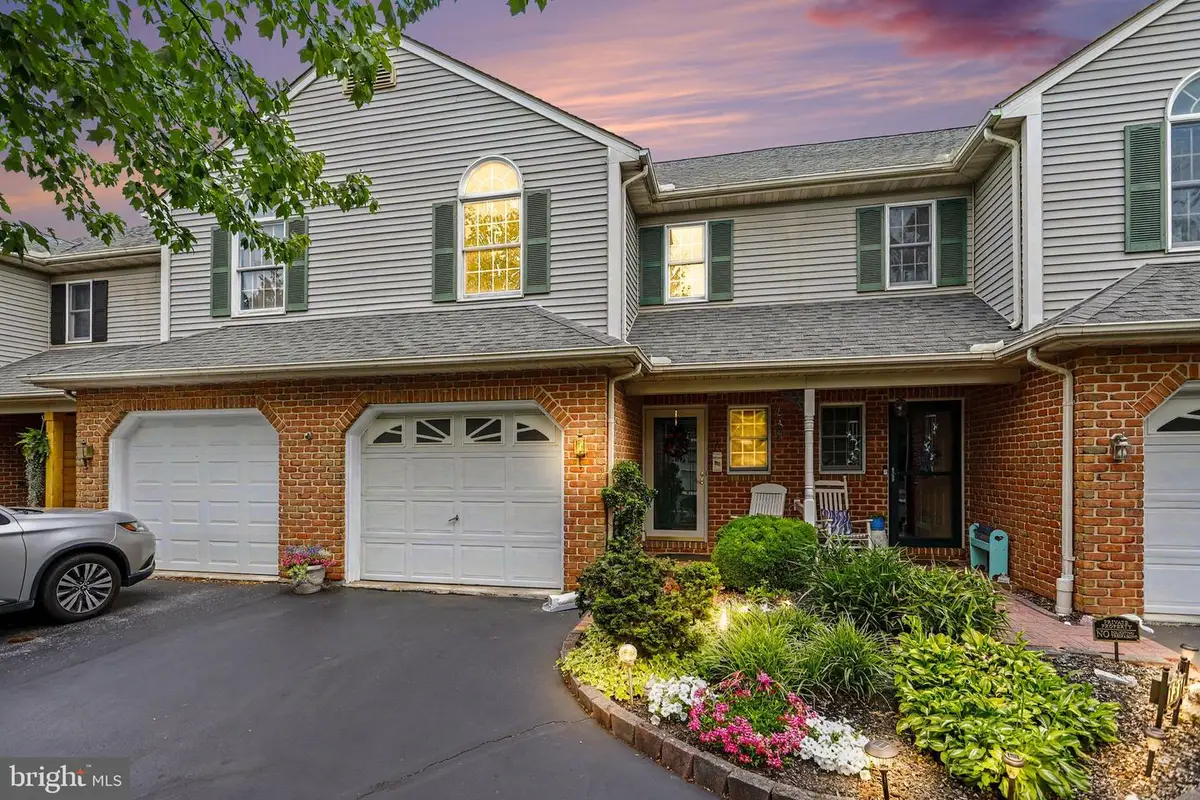 129 Pepperton Ct, Lititz, PA 17543 - #1