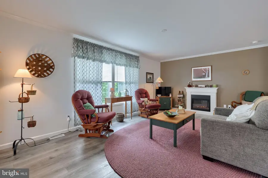 135 Westbrook Dr, Ephrata, PA 17522 - #3
