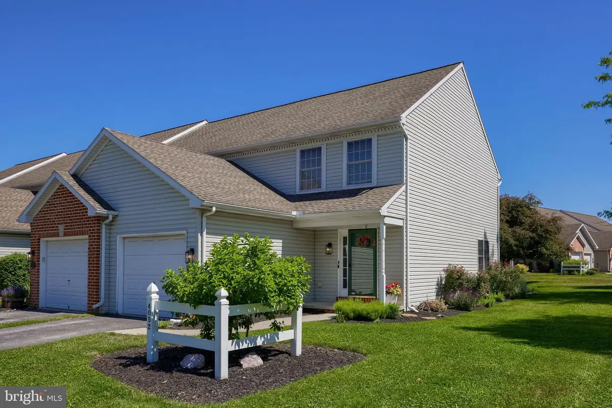 4052 Parkside Ct, Mount Joy, PA 17552 - #1