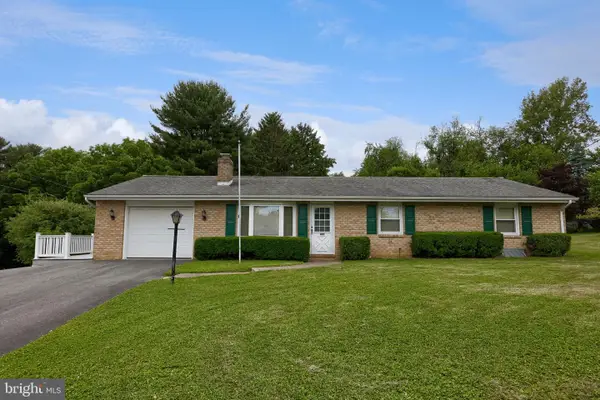 485 Summit Dr, COLUMBIA, PA 17512