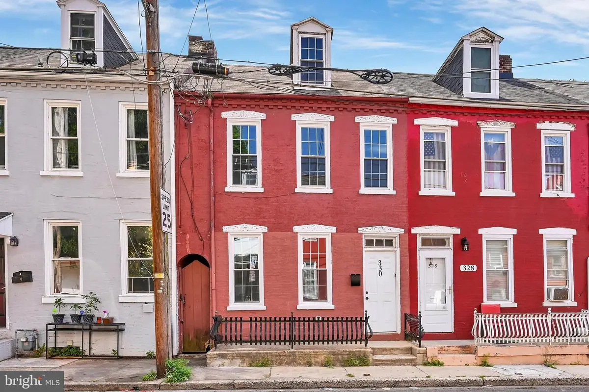 330 Beaver St, Lancaster, PA 17603 - #1