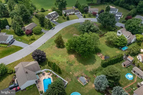 734 Pleasant Dr, Lot #2, NEW HOLLAND, PA 17557