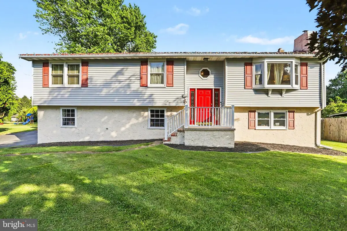 6 Parker Dr, Christiana, PA 17509 - #1
