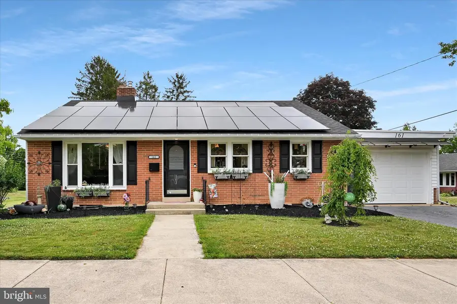 161 N Laurel St, Manheim, PA 17545 - #2