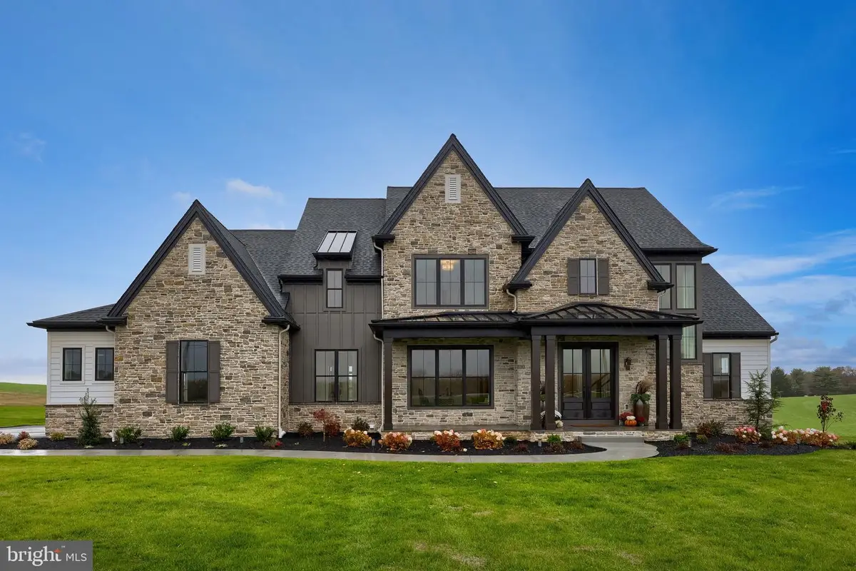 72 Bomberger Rd, Lititz, PA 17543 - #1