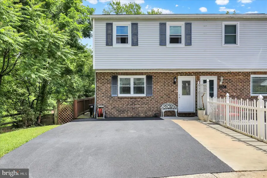1008 Cloverton Dr, Columbia, PA 17512 - #2