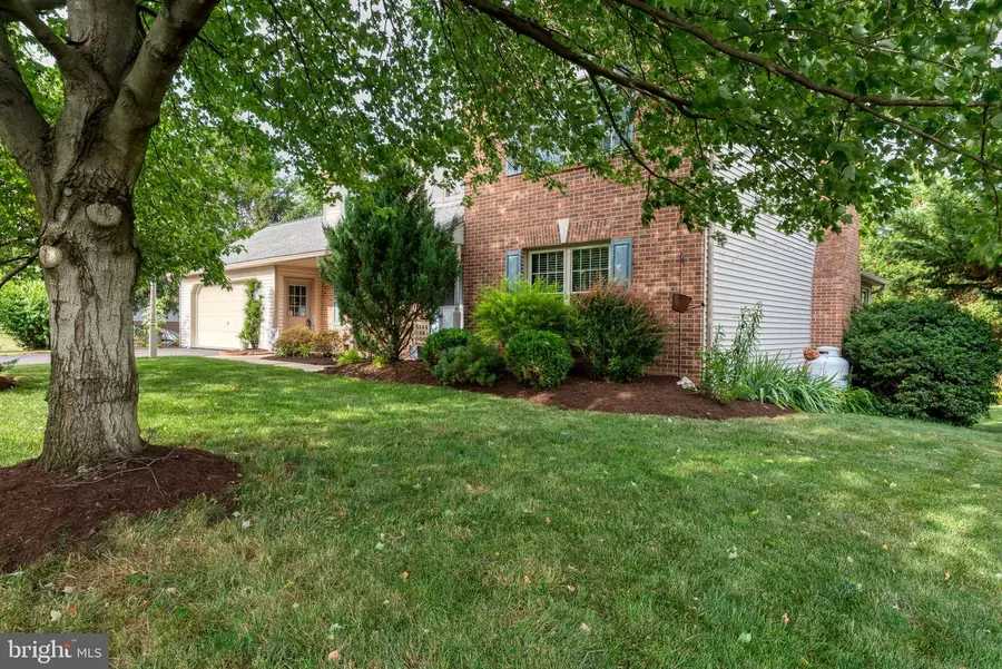 13 Diane Ave, Lititz, PA 17543 - #2