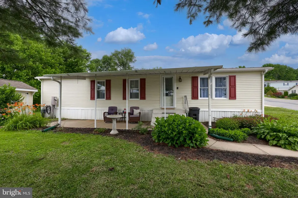 671 Lilac Dr, New Providence, PA 17560 - #1