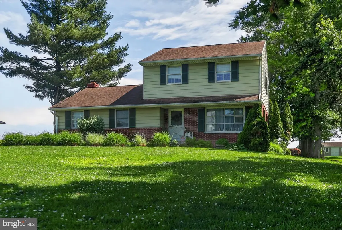 1106 Village Rd, Lancaster, PA 17602 - #1