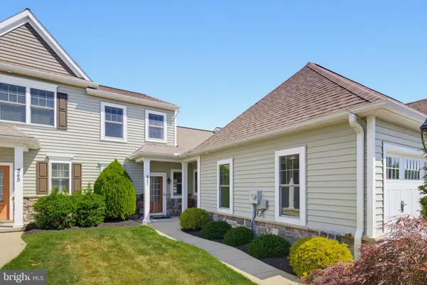 347 English Ivy Dr, LITITZ, PA 17543