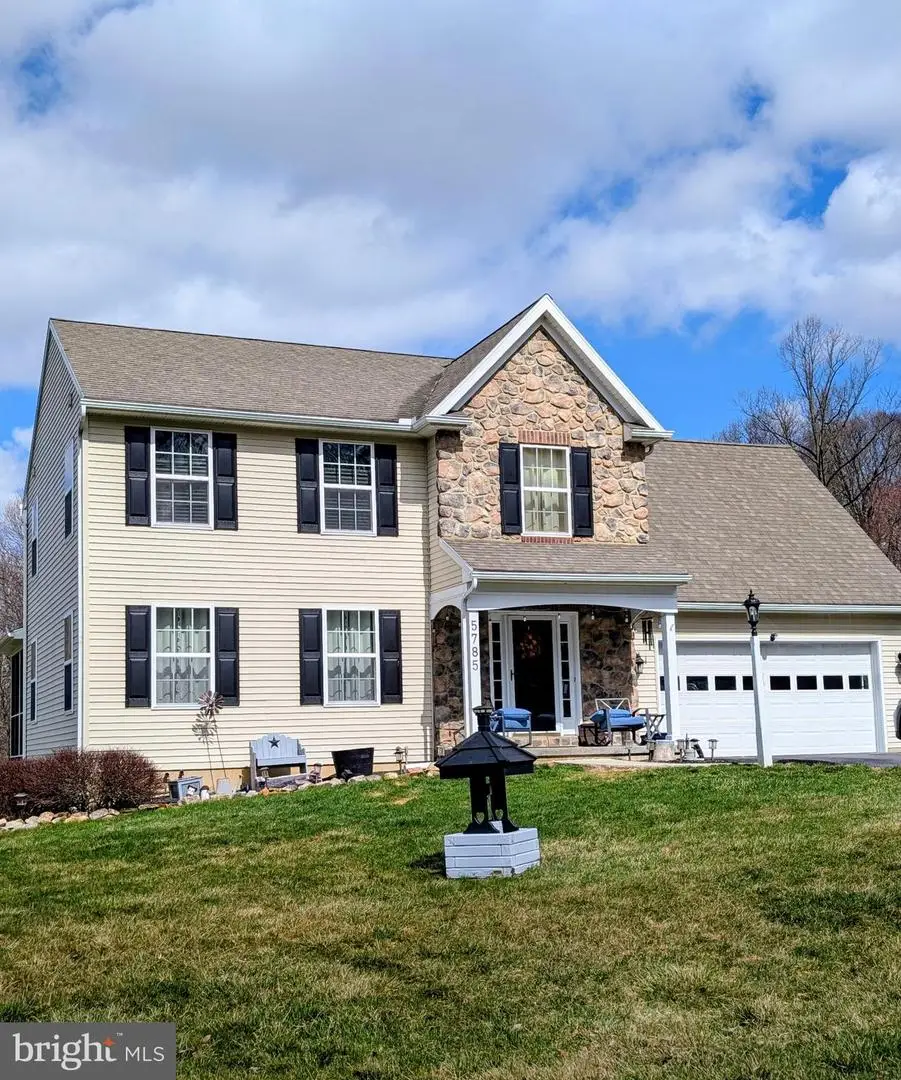 5785 Burkey Rd, Gap, PA 17527 - #1
