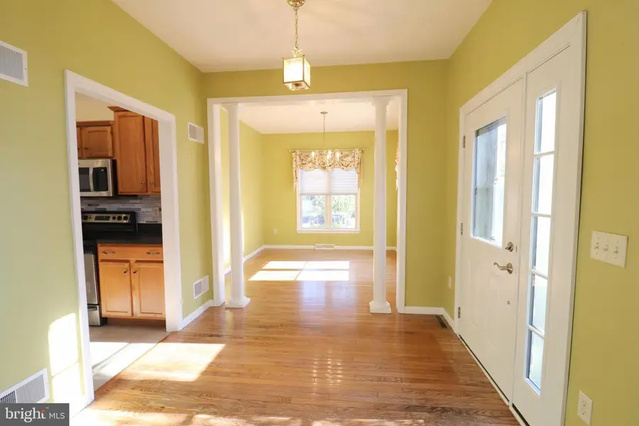 61 Weaver Ave, Ephrata, PA 17522 - #2