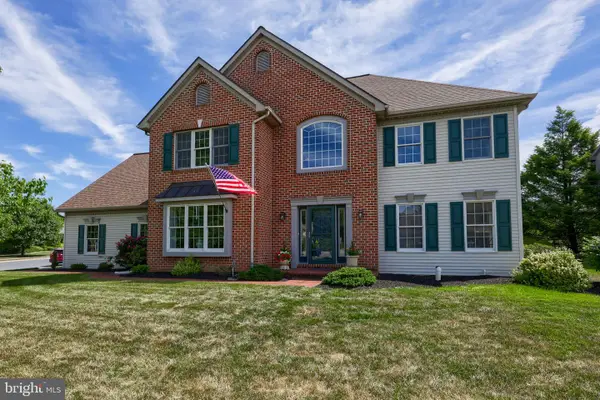 1015 Martin Ave, EPHRATA, PA 17522