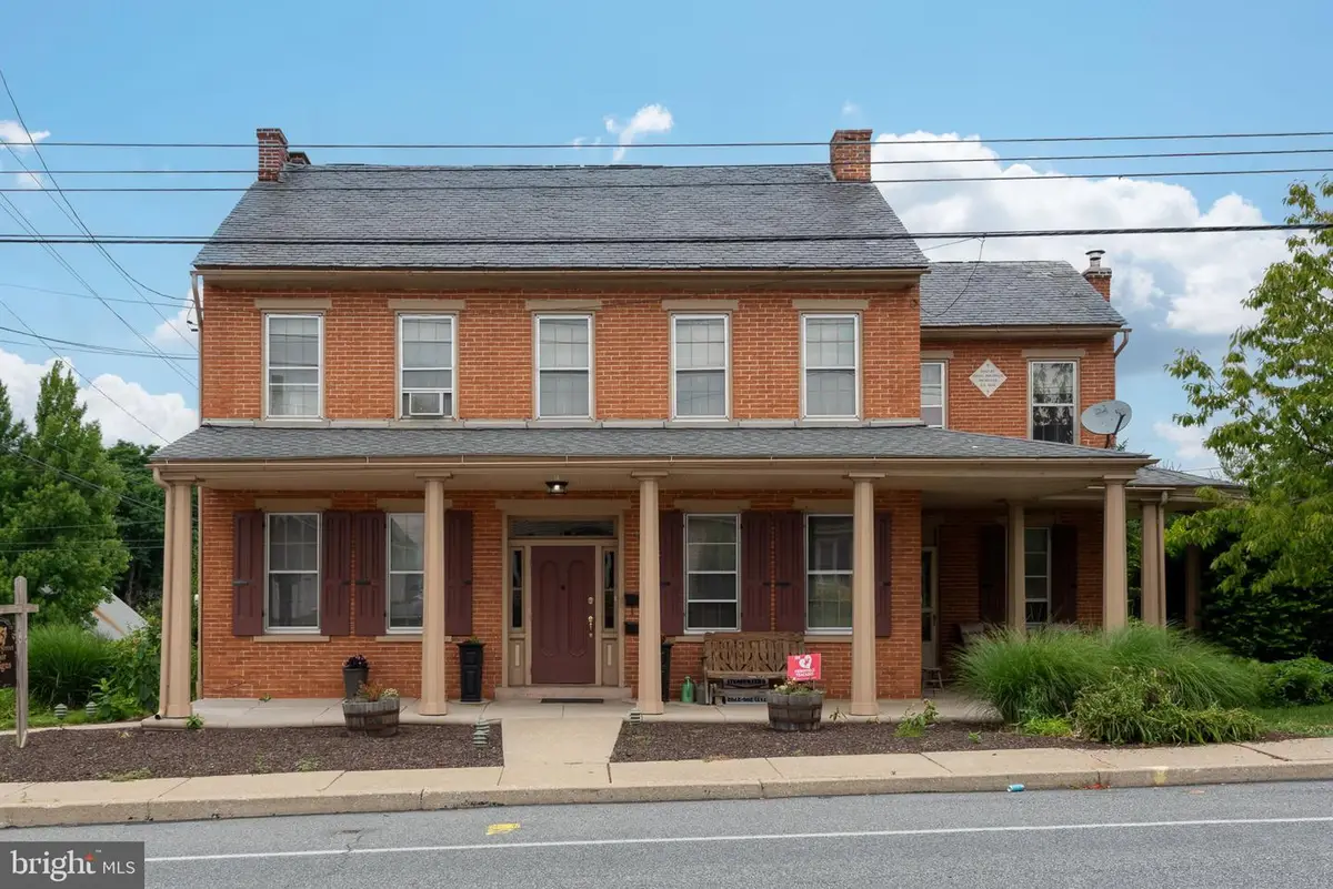 365 E Main St, Landisville, PA 17538 - #1