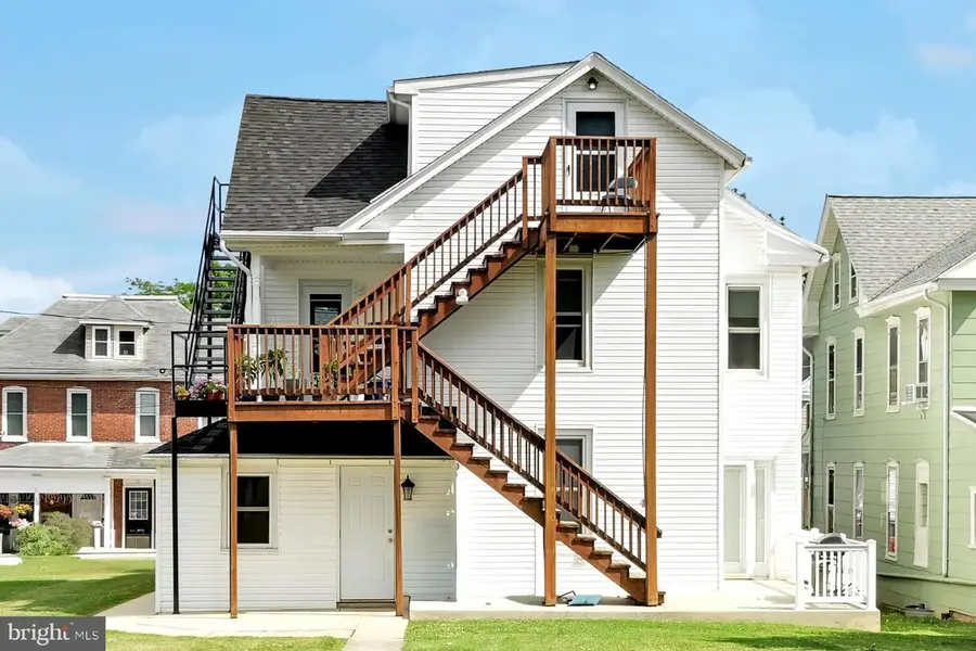 125 E Washington St, Elizabethtown, PA 17022 - #3