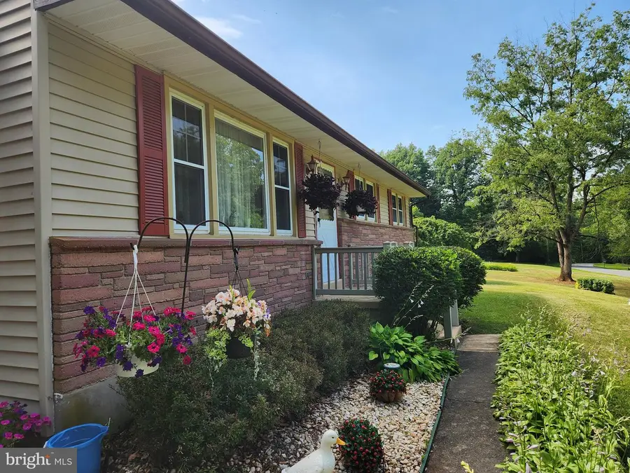 1217 Pieffer Hill Rd, Stevens, PA 17578 - #3